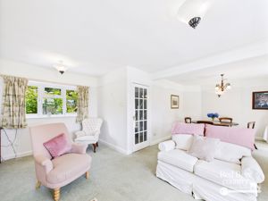 Sitting/Dining Room- click for photo gallery